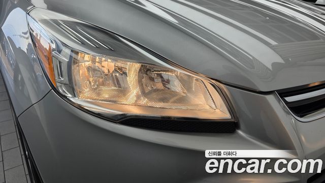 Ford Escape 2013 — photo 8