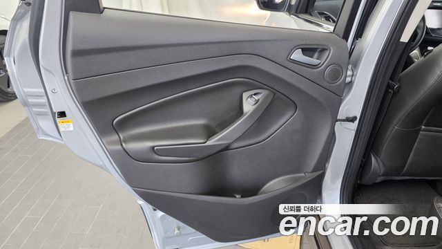 Ford Escape 2013 — photo 15