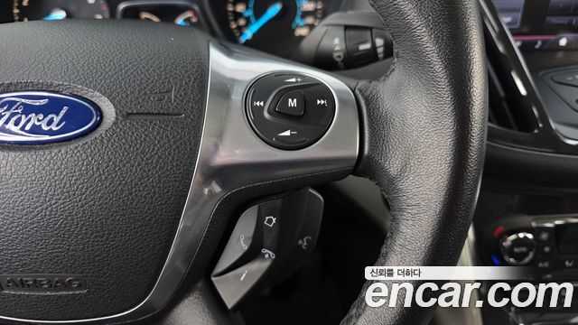 Ford Escape 2013 — photo 33