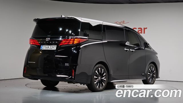 Toyota Alphard 2025 — photo 2