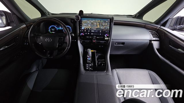 Toyota Alphard 2025 — photo 10