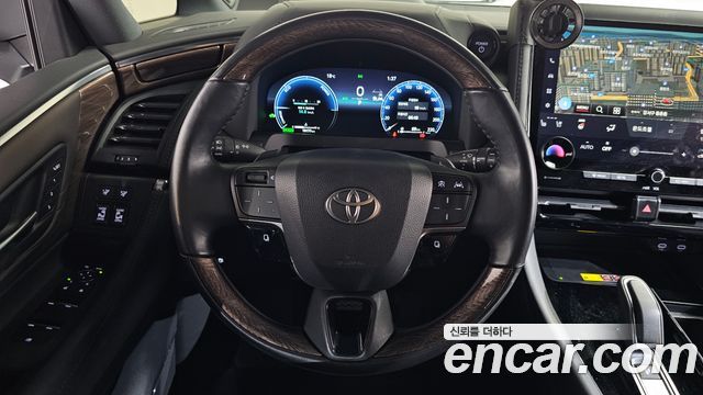 Toyota Alphard 2025 — photo 19