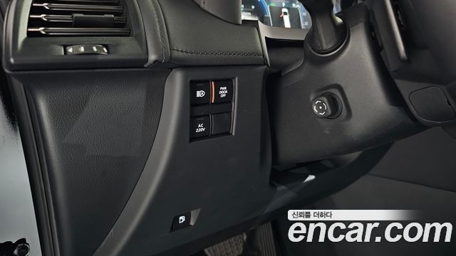 Toyota Alphard 2025 — photo 48