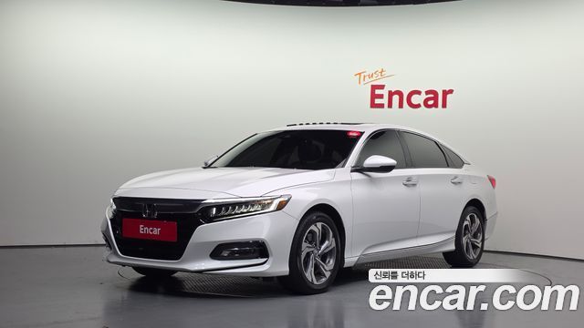Honda Accord 2019 — photo 1