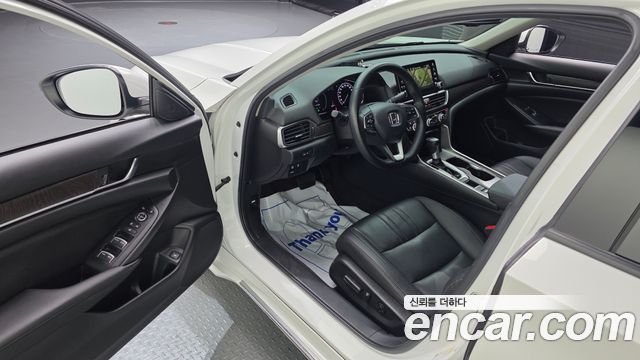 Honda Accord 2019 — photo 13