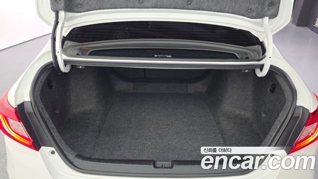 Honda Accord 2019 — photo 23