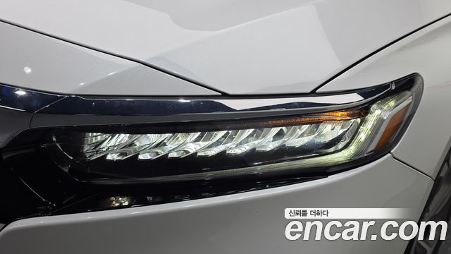 Honda Accord 2019 — photo 8