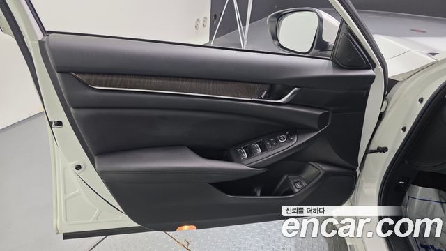 Honda Accord 2019 — photo 14