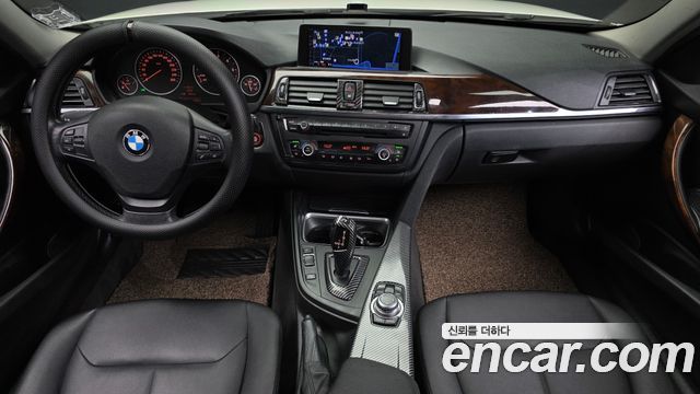 BMW 3-Series 2012 — photo 7