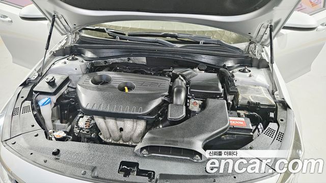 Kia K5 2016 — photo 20