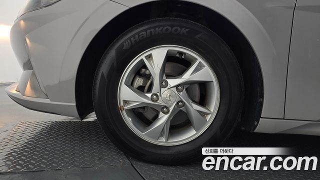 Hyundai AVANTE 2021 — photo 5