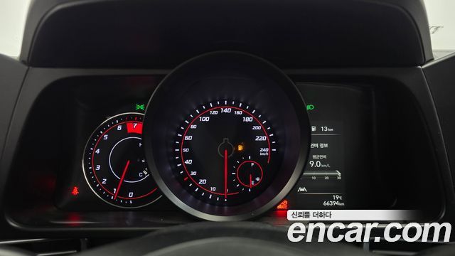 Hyundai AVANTE 2021 — photo 11