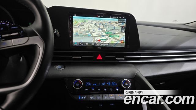 Hyundai AVANTE 2021 — photo 19