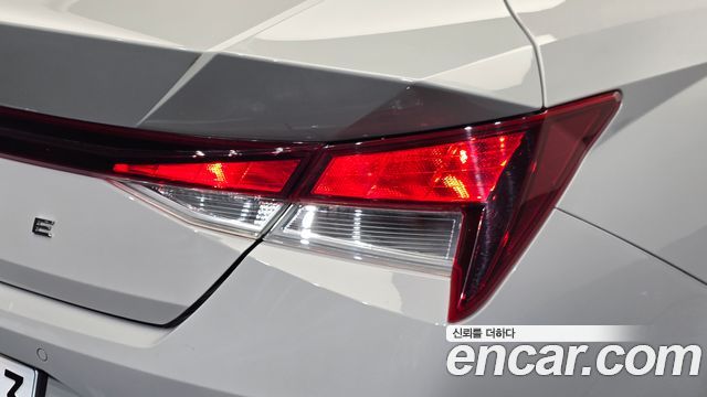 Hyundai AVANTE 2021 — photo 9