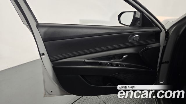 Hyundai AVANTE 2021 — photo 14