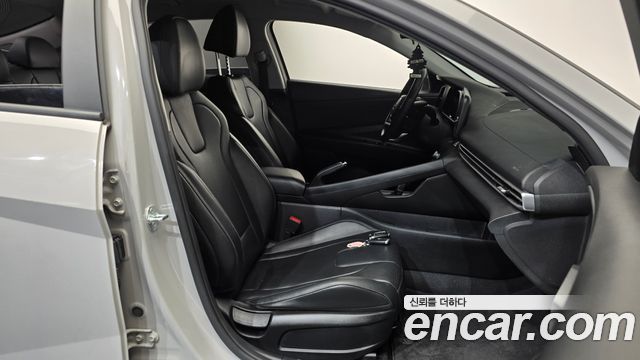 Hyundai AVANTE 2021 — photo 16