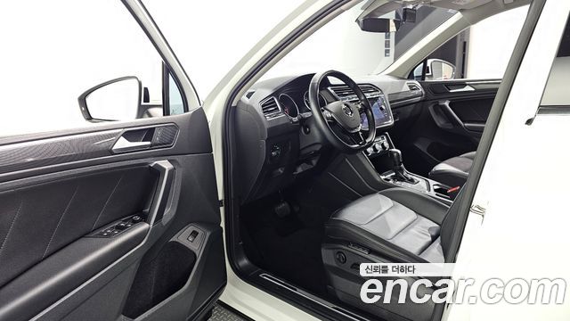 Volkswagen Tiguan 2020 — photo 10