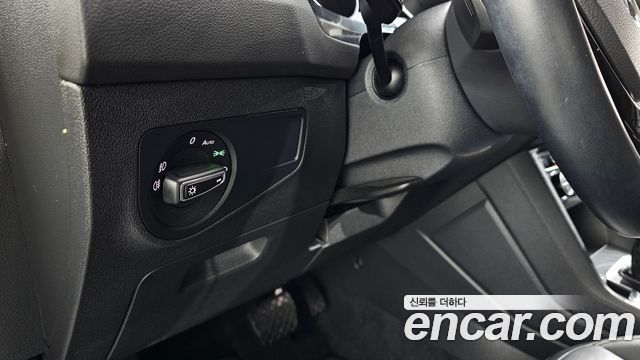 Volkswagen Tiguan 2020 — photo 13