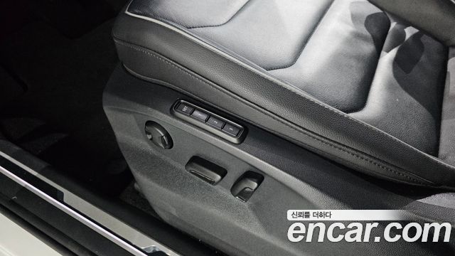 Volkswagen Tiguan 2020 — photo 14