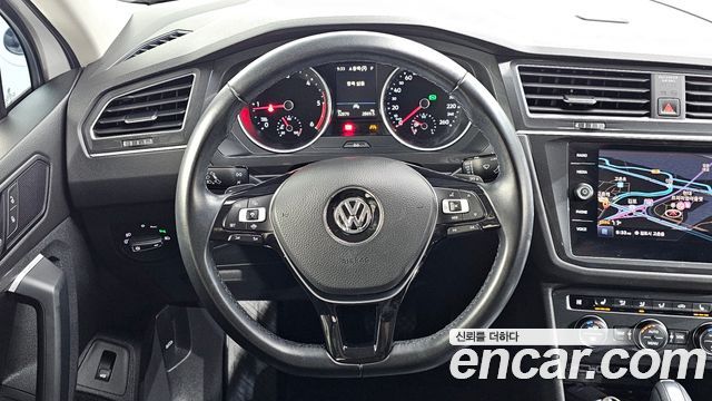 Volkswagen Tiguan 2020 — photo 15
