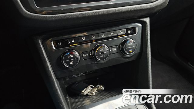 Volkswagen Tiguan 2020 — photo 18