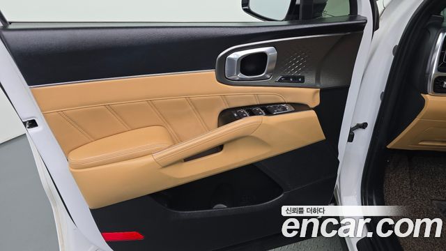 Kia Sorento 2022 — photo 14