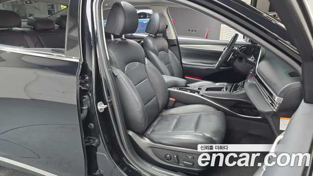 Hyundai Grandeur 2023 — photo 16