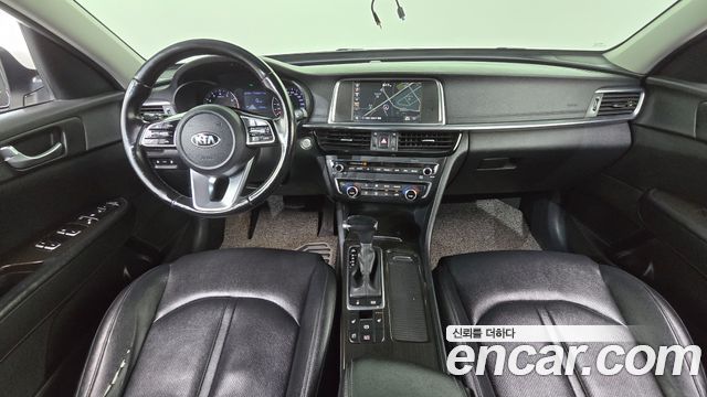 Kia K5 2019 — photo 10