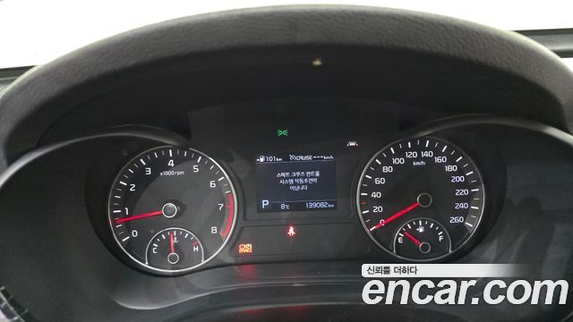 Kia K5 2019 — photo 11