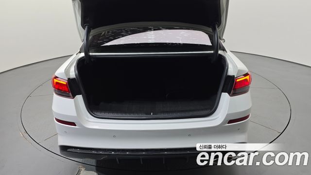 Kia K5 2019 — photo 23