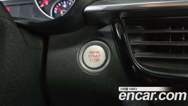 Kia K5 2019 — photo 30