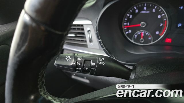 Kia K5 2019 — photo 31