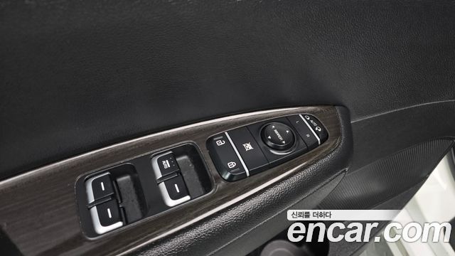 Kia K5 2019 — photo 32