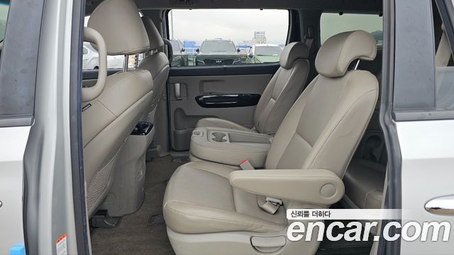 Kia Canival 2019 — photo 7