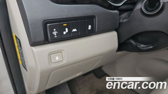 Kia Canival 2019 — photo 10