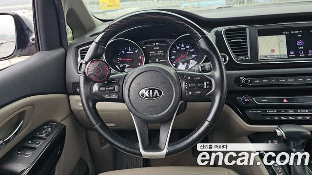Kia Canival 2019 — photo 11