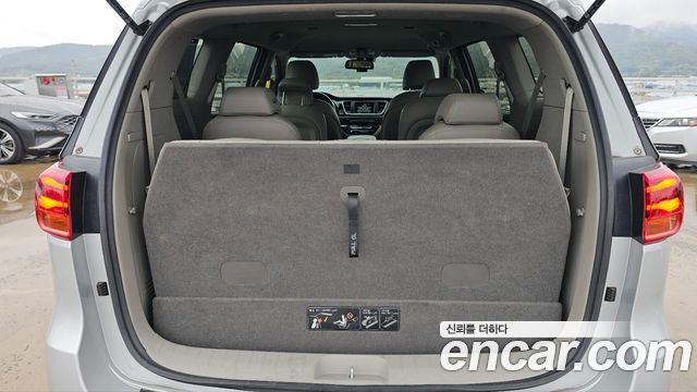 Kia Canival 2019 — photo 20