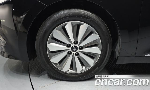 Hyundai Grandeur 2017 — photo 5