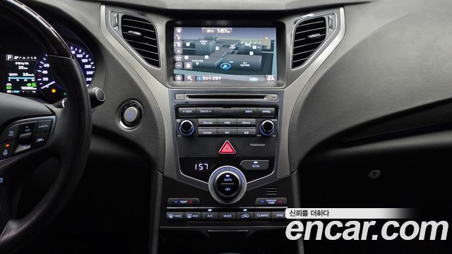 Hyundai Grandeur 2017 — photo 32