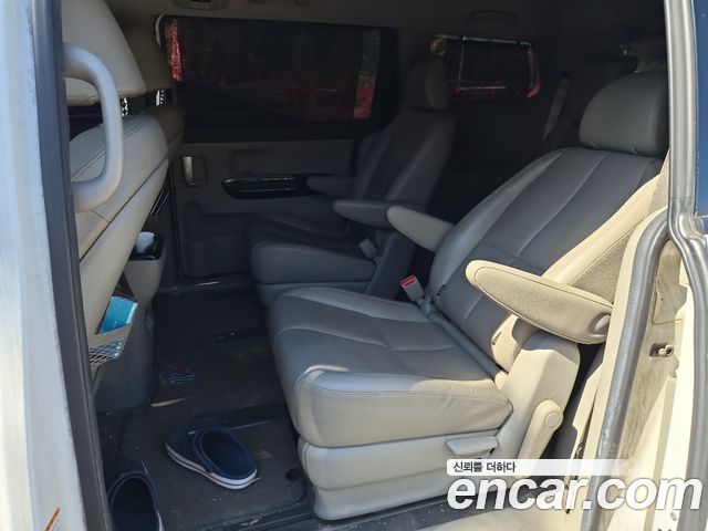 Kia Canival 2018 — photo 11