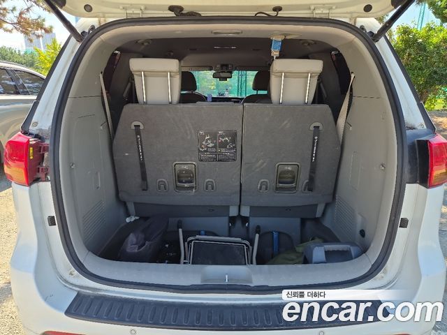 Kia Canival 2018 — photo 14