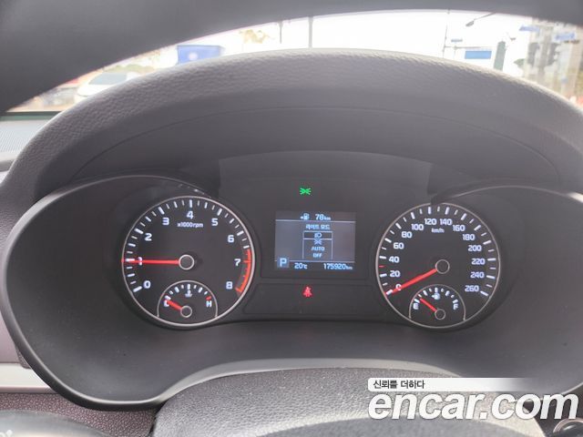 Kia K5 2019 — photo 9