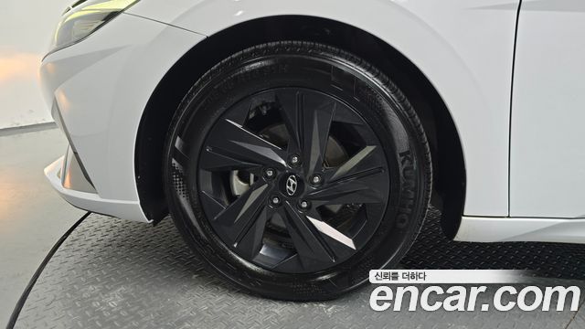 Hyundai AVANTE 2023 — photo 5