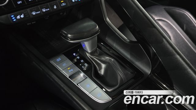Hyundai AVANTE 2023 — photo 12