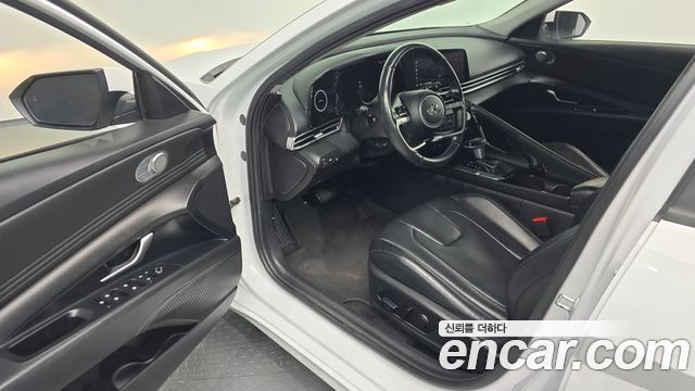 Hyundai AVANTE 2023 — photo 13
