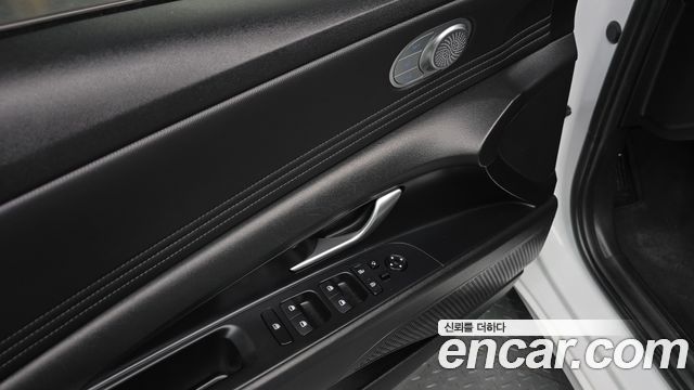 Hyundai AVANTE 2023 — photo 21