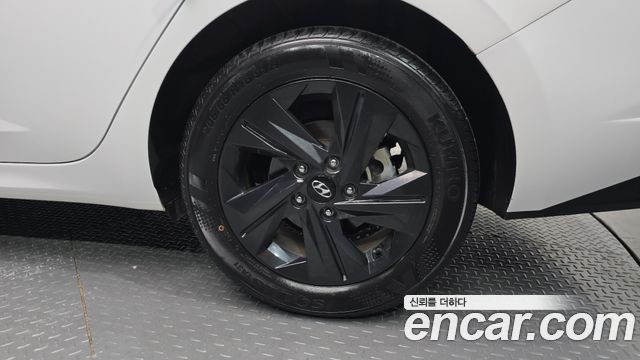 Hyundai AVANTE 2023 — photo 7