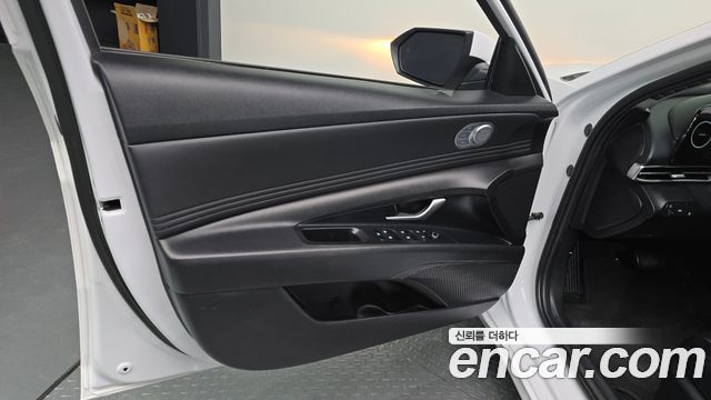Hyundai AVANTE 2023 — photo 14