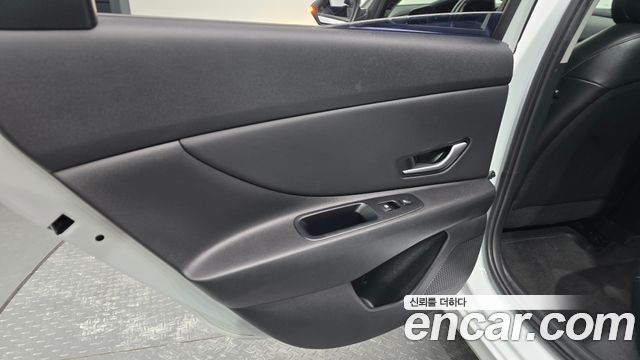 Hyundai AVANTE 2023 — photo 15