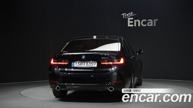 BMW 3-Series 2024 — photo 4